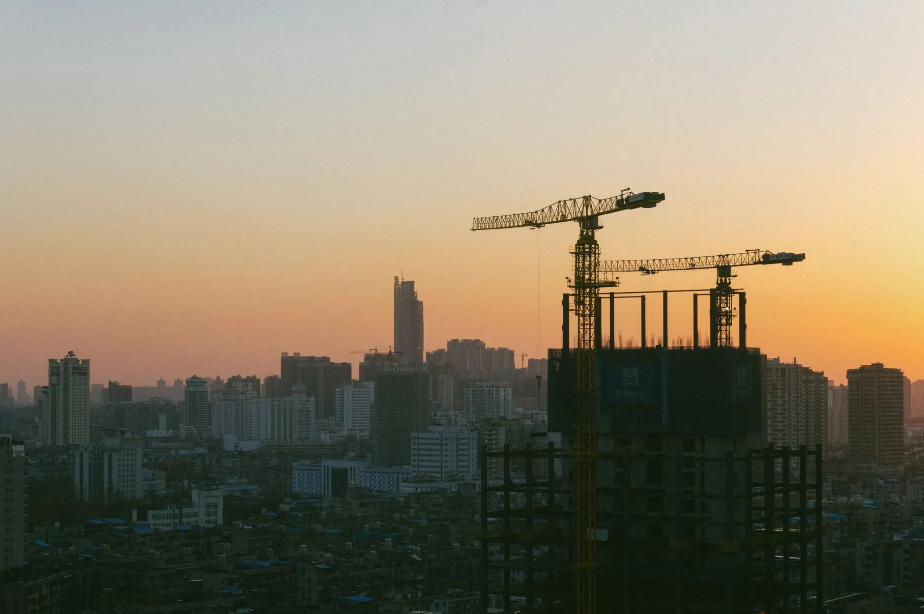 舒炜设计工作室BIM咨询：管线综合优化与施工返工预防方案