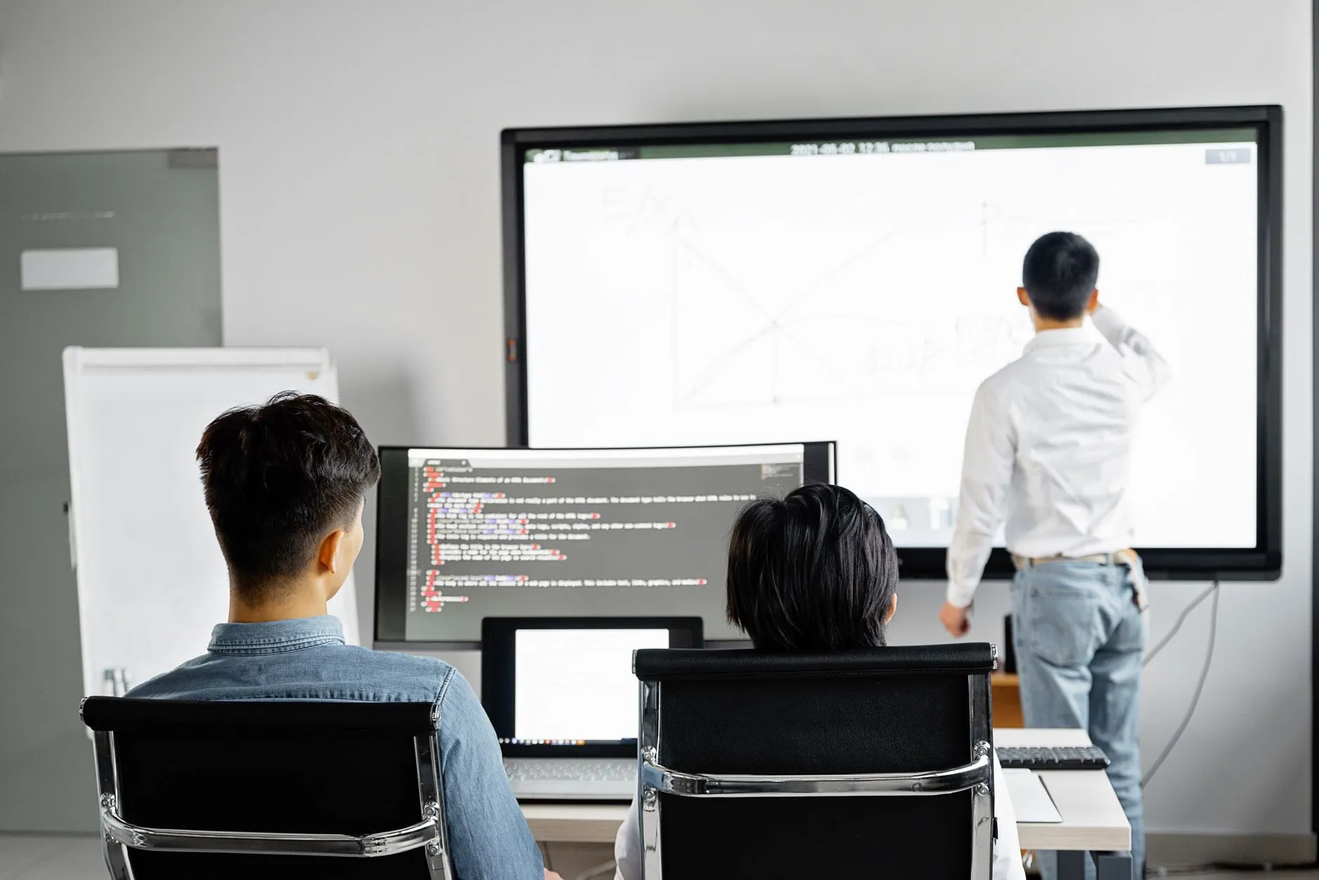BIM管线综合碰撞检查在机电安装工程中的应用要点